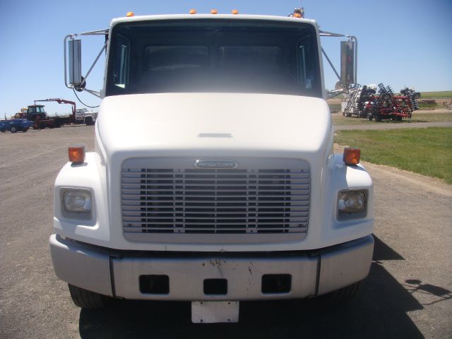 Freightliner FL 70 2000 photo 27