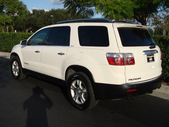 GMC Acadia 2007 photo 1