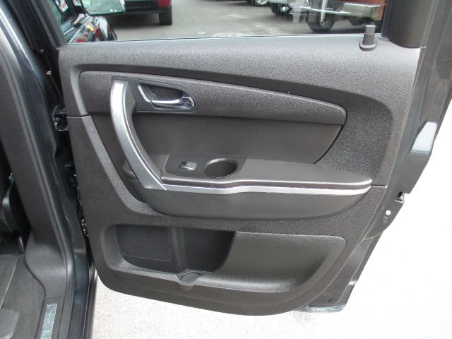 GMC Acadia 2007 photo 13