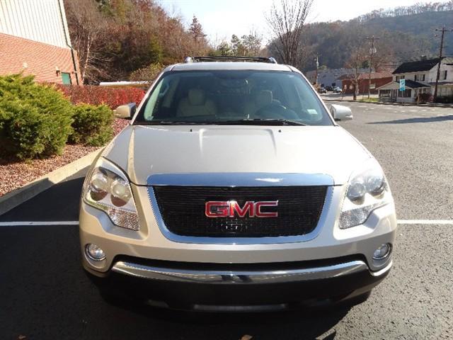 GMC Acadia 2007 photo 2