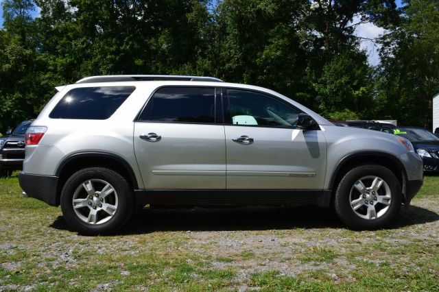 GMC Acadia 2007 photo 2