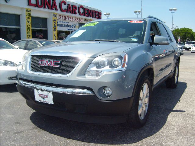 GMC Acadia 2007 photo 2