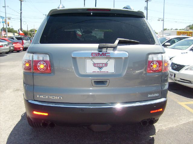 GMC Acadia 2007 photo 3