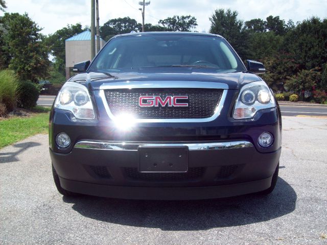 GMC Acadia 2007 photo 2