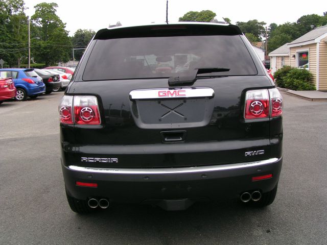 GMC Acadia 3500 SLT Laramie SUV