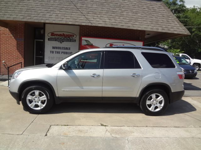 GMC Acadia 2007 photo 2