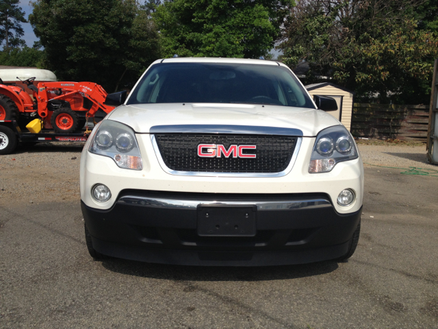 GMC Acadia 2007 photo 2