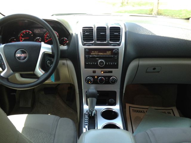 GMC Acadia 2008 photo 8