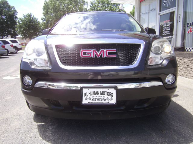 GMC Acadia 2008 photo 2