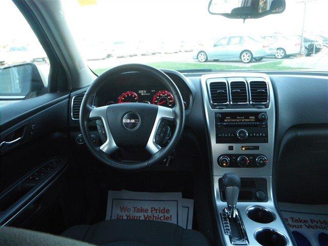 GMC Acadia 2008 photo 1