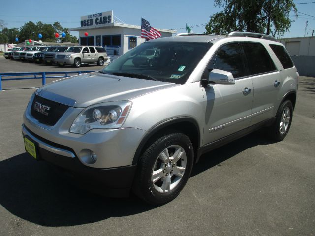 GMC Acadia 2008 photo 2