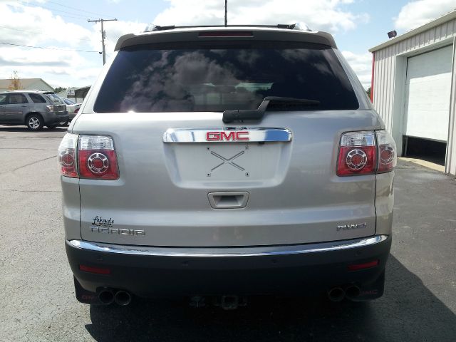 GMC Acadia 2008 photo 1