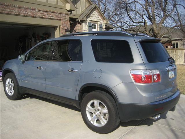 GMC Acadia 2008 photo 2