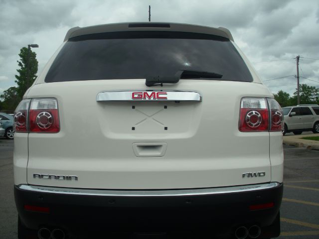 GMC Acadia 2008 photo 35