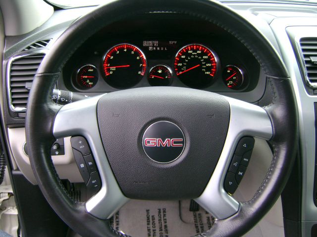 GMC Acadia 2008 photo 3