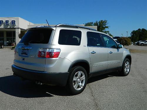 GMC Acadia 2008 photo 2