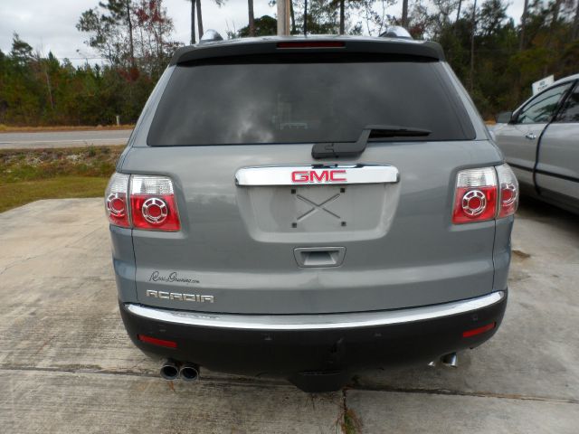 GMC Acadia 2008 photo 1