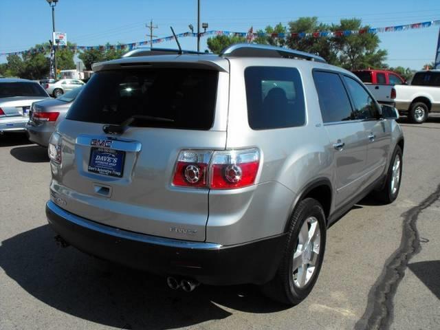 GMC Acadia 2008 photo 2