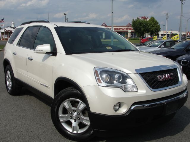 GMC Acadia 2008 photo 2