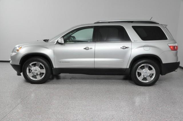 GMC Acadia 2008 photo 2