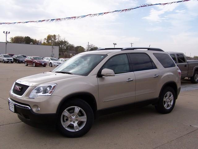 GMC Acadia 2008 photo 0