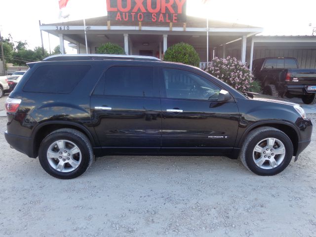 GMC Acadia 2008 photo 2