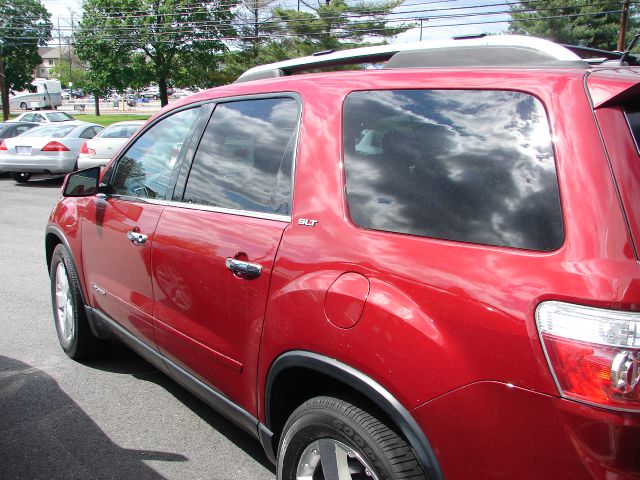 GMC Acadia 2008 photo 1