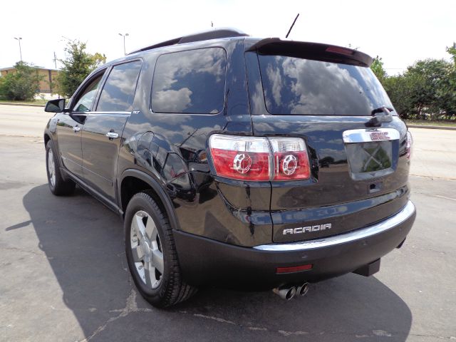 GMC Acadia 2008 photo 1