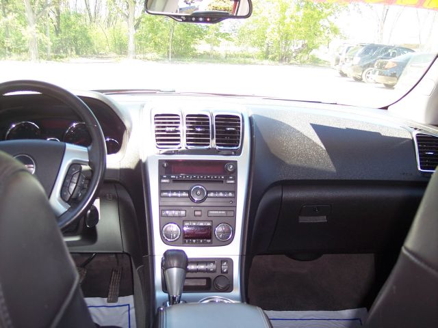 GMC Acadia 2008 photo 14