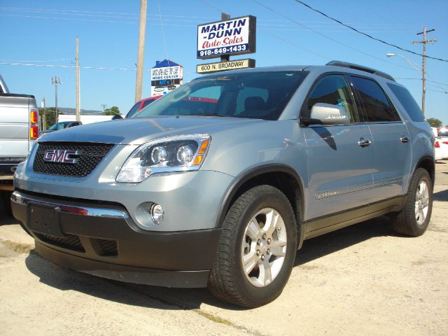 GMC Acadia 2008 photo 1