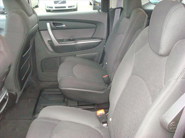 GMC Acadia 2008 photo 11