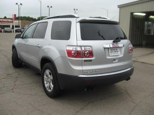 GMC Acadia 2009 photo 2