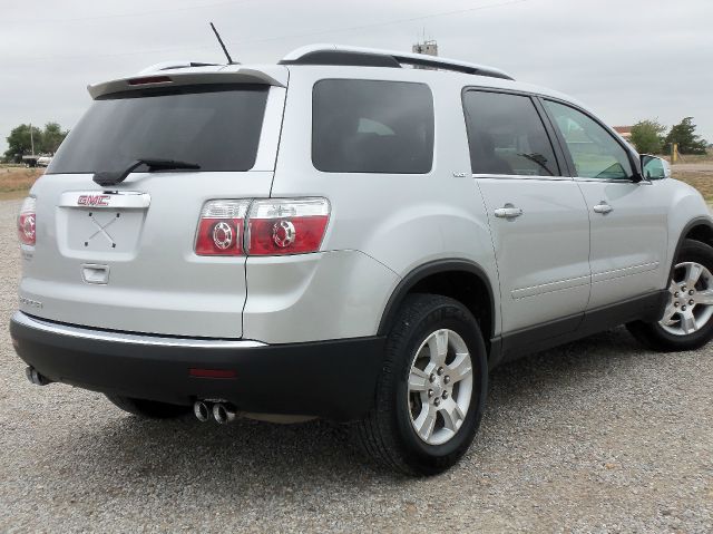 GMC Acadia 2009 photo 3