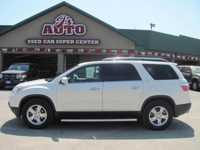 GMC Acadia 2009 photo 2