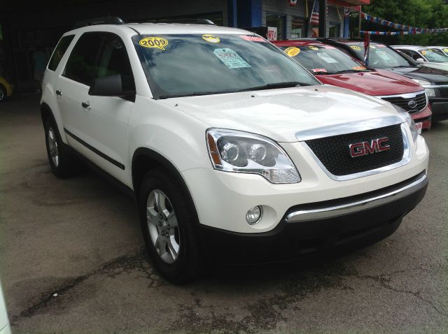 GMC Acadia 2009 photo 2