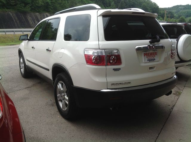 GMC Acadia 2009 photo 3