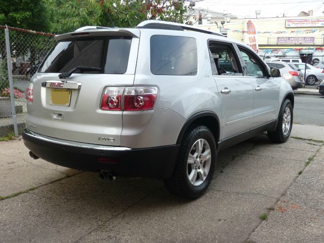 GMC Acadia 2009 photo 2