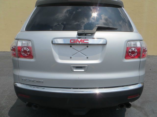 GMC Acadia 2009 photo 3