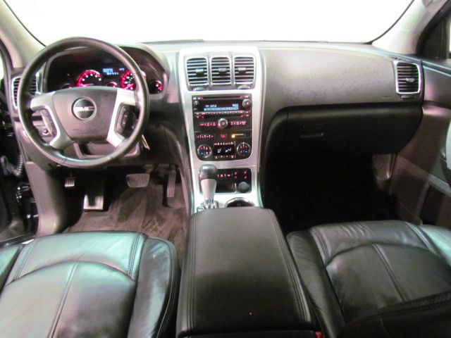 GMC Acadia 2010 photo 32