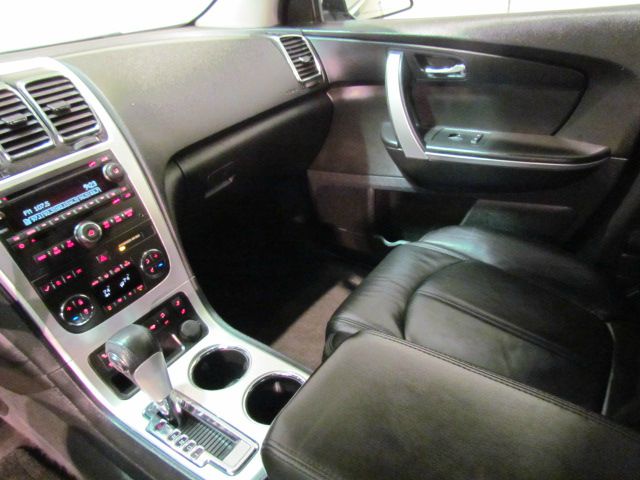 GMC Acadia 2010 photo 8