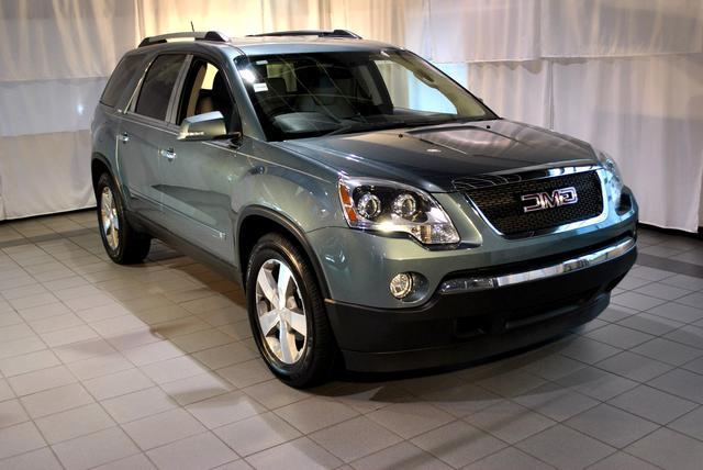 GMC Acadia 2010 photo 2