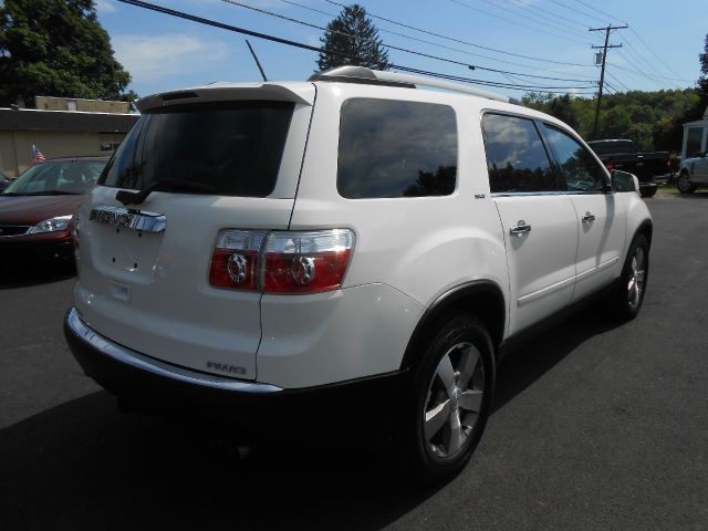 GMC Acadia 2010 photo 1