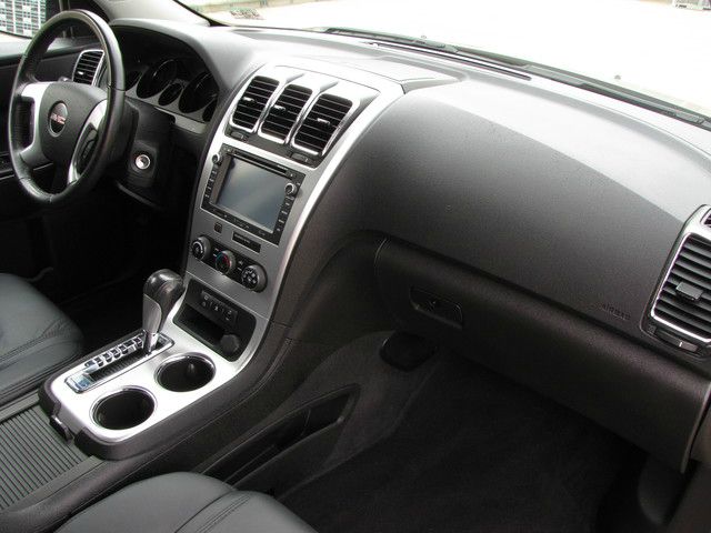 GMC Acadia 2010 photo 10