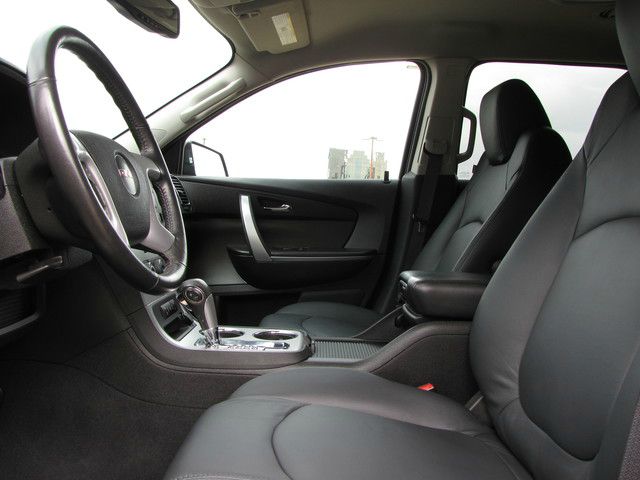 GMC Acadia 2010 photo 9