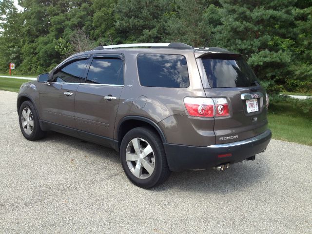 GMC Acadia 2010 photo 4