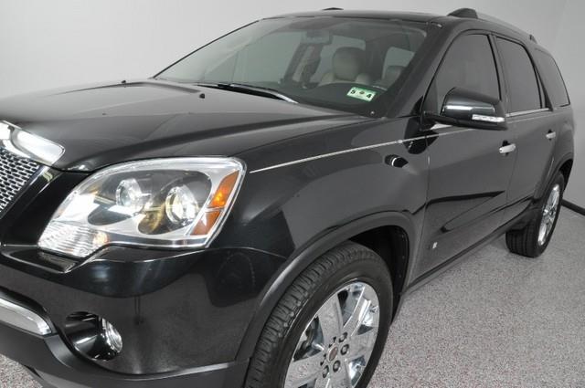 GMC Acadia 2010 photo 1