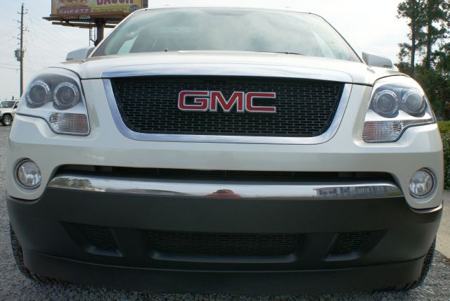 GMC Acadia 2010 photo 2