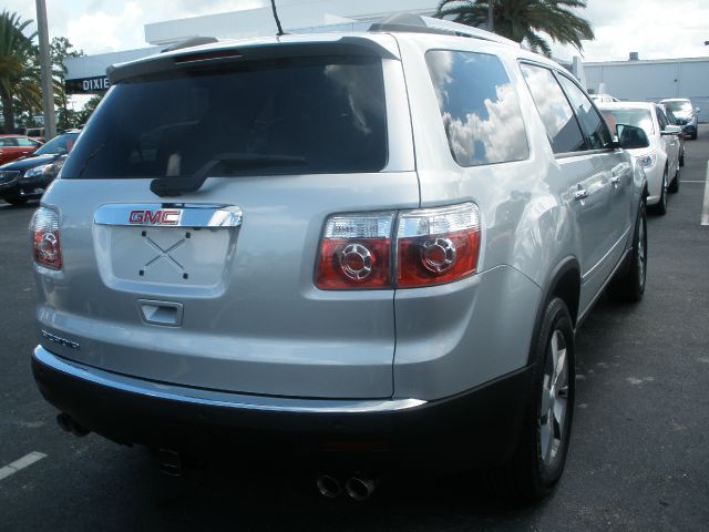 GMC Acadia S-line Premium Plus SUV