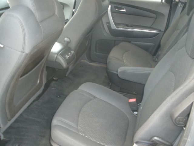 GMC Acadia 2010 photo 3