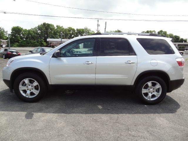 GMC Acadia 2010 photo 3